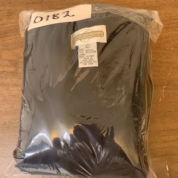 Cambridge Dry Goods Vest Womens  Large Faur Fur Vegan Fur Zip Front Soft Vintage - Picture 12 of 12